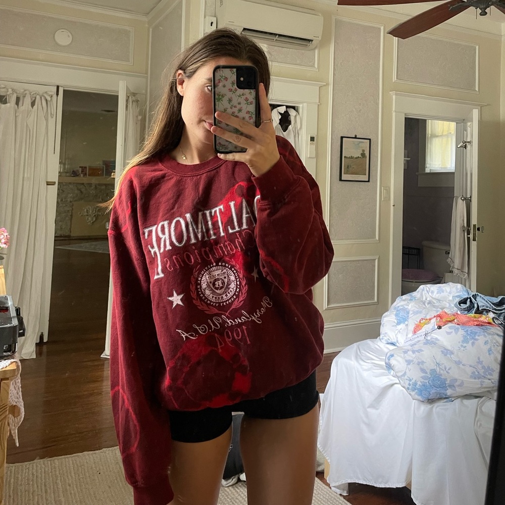 Urban crewneck